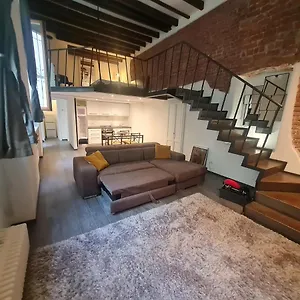 Isola - Ugo Bassi Charme Loft Milan