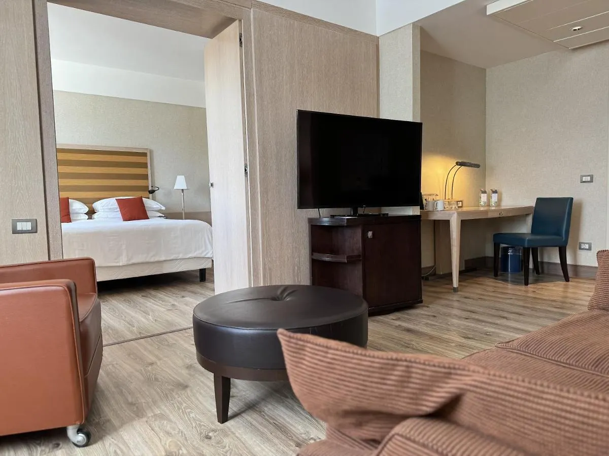 Sheraton Rome Parco De Medici 4*,  Italy