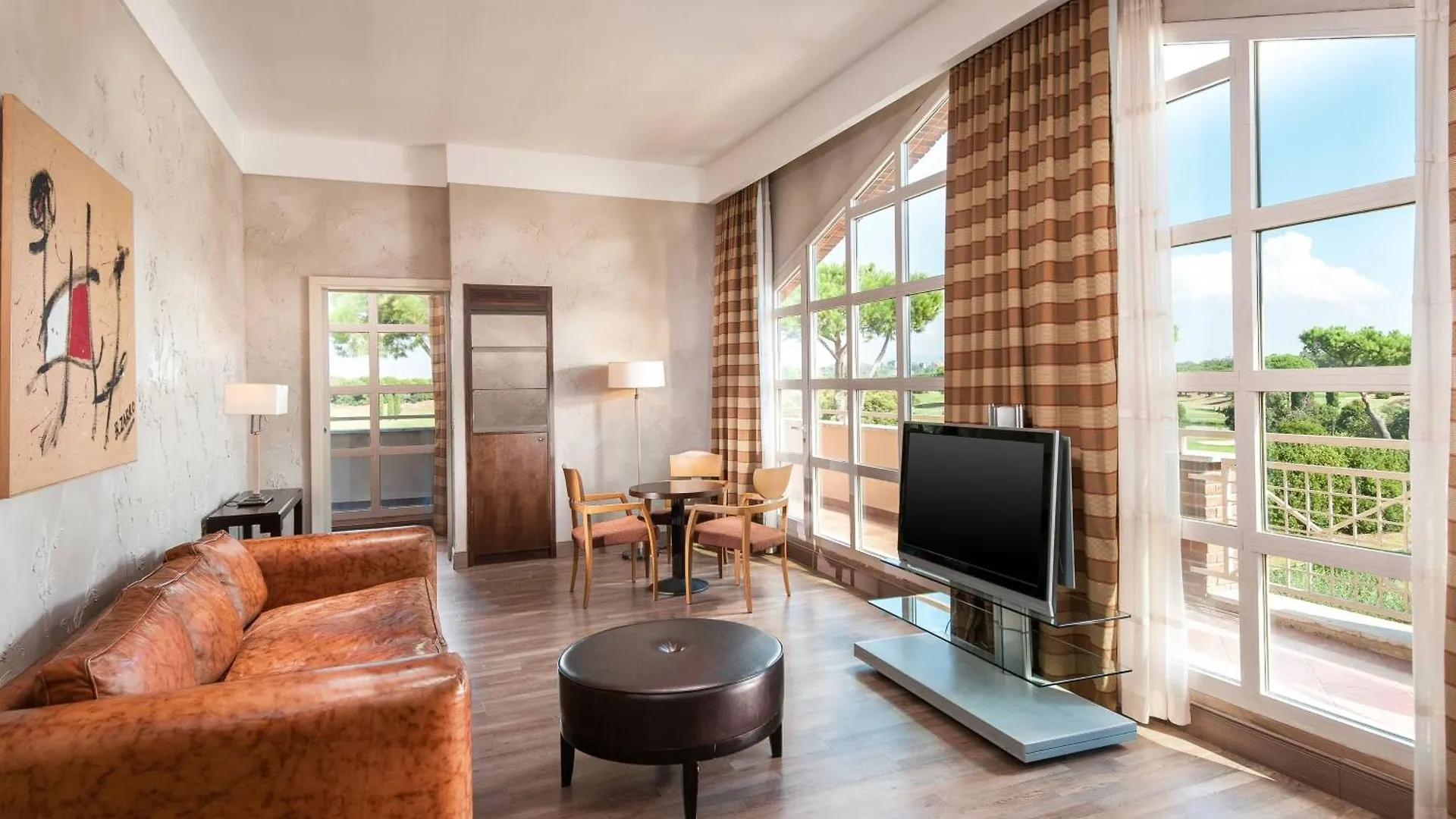 Sheraton Rome Parco De Medici 4*,